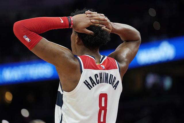 刘维伟回忆杨瀚森：从单薄少年到适应NBA靠的是苦练与低调