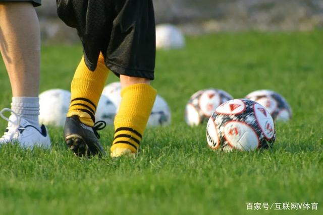 1亿欧加盟曼城的18岁中场数学天才